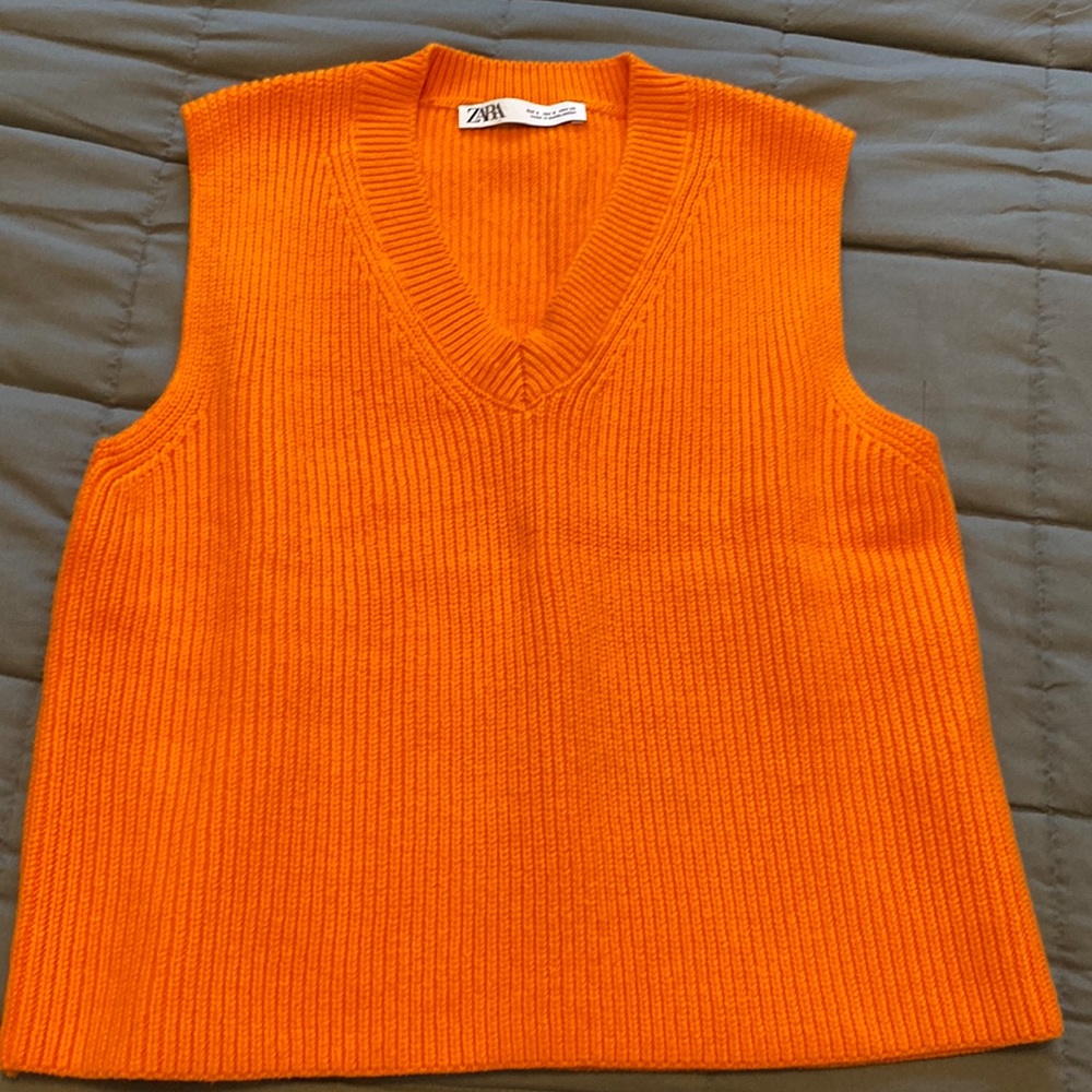 Zara sweater vest NWOT